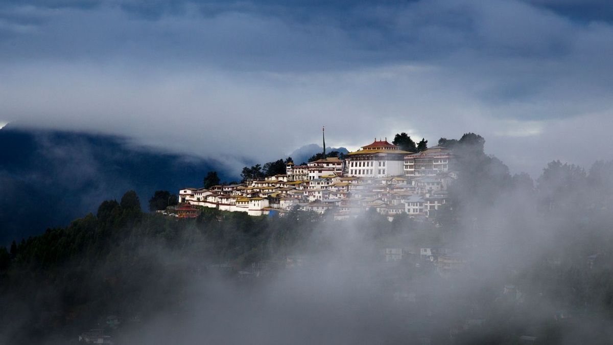 How to Reach Tawang