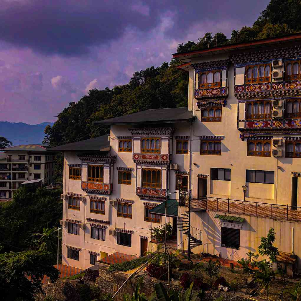 Legphel Hotel